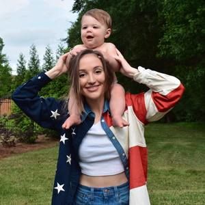 Meet your Posher, Elena